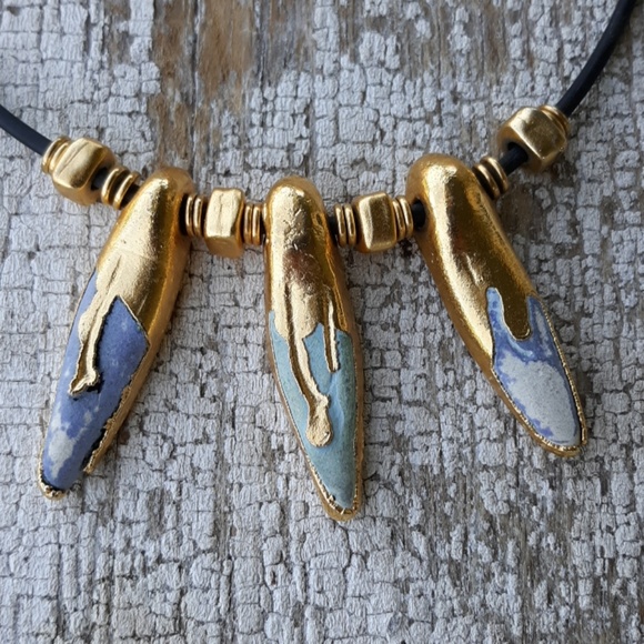 Jewelry - 🌺 3 for $25 Sale! 🌺Blue and Gold Bead Necklace